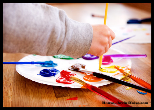 kids-crafts-paper-plate-painting