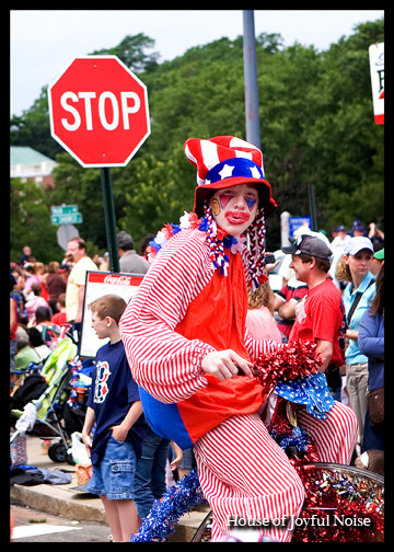 american-clown-at-4th-of-july-parade