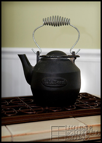 10_LLBean-cast-iron-kettle