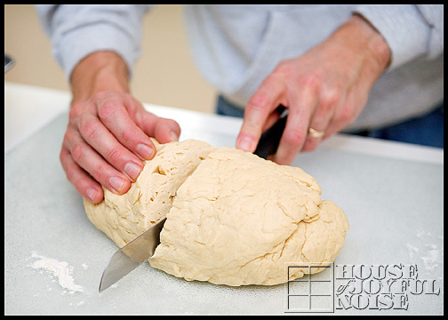 6_photos-of-making-homemade-bread