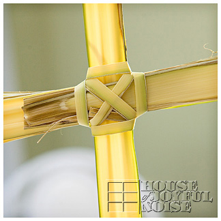 What is the Meaning of the Palm Cross? - How to Make a Palm Cross