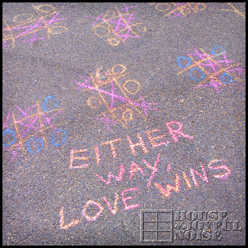 sidewalk chalk art