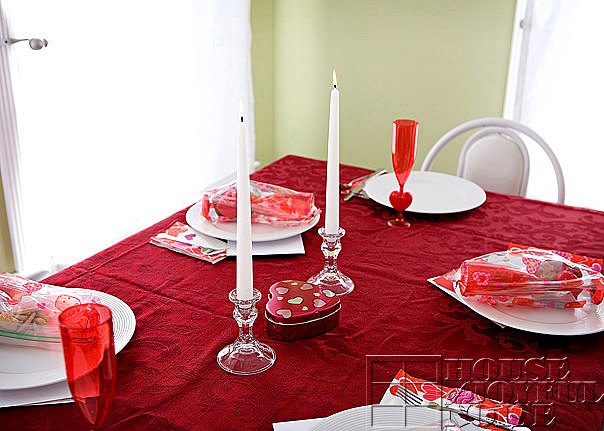 valentine-dinner-table-setting
