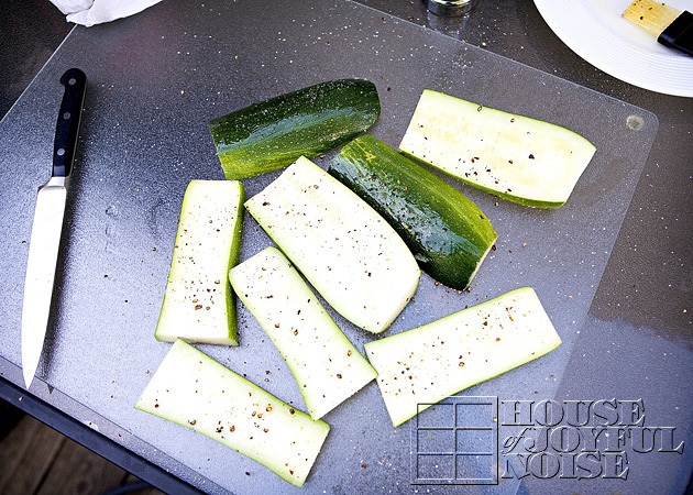 06_sliced-zucchini