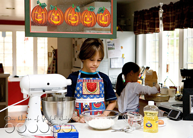 homeschooling-kids-in-the-kitchen-1