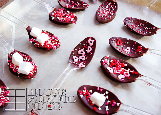 001_chocolate-covered-spoons