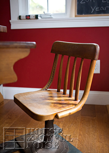 008_antique-vintage-school-desk-kenney-bros-ang-wolkins