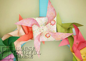 017_pinwheel-wreath-300x214