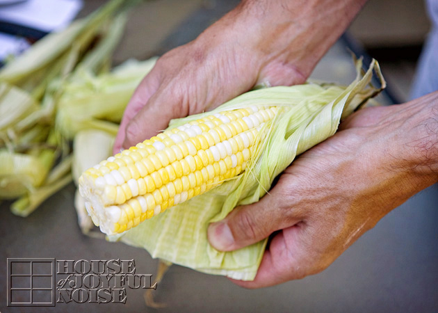 cooking-corn-on-the-cob-perfect-4