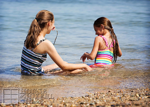 triplets-10th-birthday-beach-5