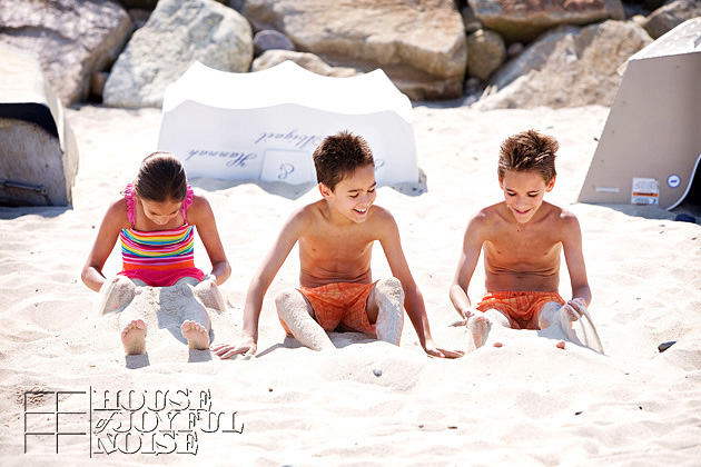 triplets-10th-birthday-beach-6