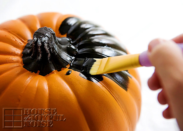 006_halloween-faux-painted-pumpkin-craft
